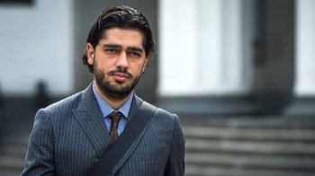 Нардепу Гео Леросу вручили підозру за нецензурні жести в раді