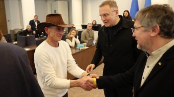 Двоє львівських комунальників отримають премії за виявлену мужність під час атаки дрона