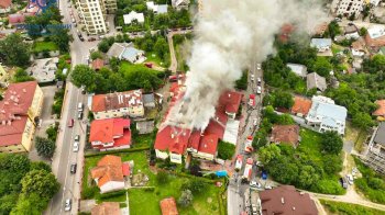 Евакуювали 10 людей: надзвичайники розповіли подробиці пожежі у готелі Трускавця 