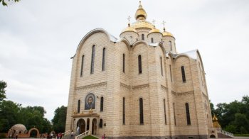 У Черкасах віряни влаштували бійку у Свято-Михайлівському соборі