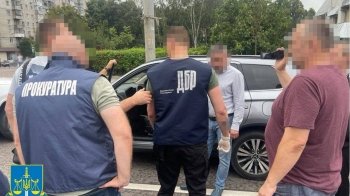 У Львові затримали на хабарі чиновника райвідділу юстиції