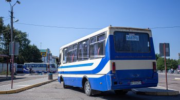 Назвали напрямки, за якими курсуватимуть міжміські маршрутки з валідаторами