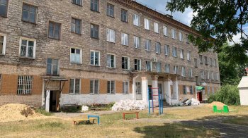 На Червоноградщині ремонтують майбутній прихисток для переселенців