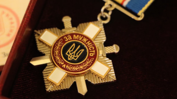 Зеленський нагородив 99 захисників України, 14 — посмертно