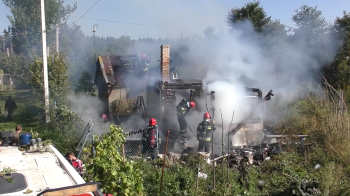 У Львові вщент згорів дачний будинок (ВІДЕО)