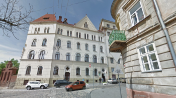 Затримання на хабарі в лікарні Львова: звільнено керівницю медзакладу