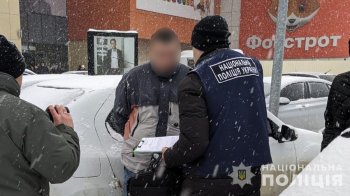 Дезертир видурив у дружини полоненого 70 тис. грн за повернення чоловіка додому