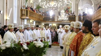 Митрополит Епіфаній провів літургію в храмі на Львівщині