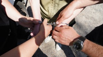 У Львові «на гарячому» спіймали місцевого наркодилера