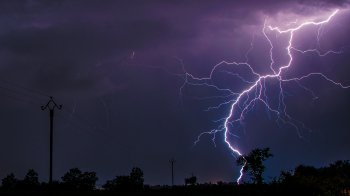 Грози та град: якою буде погода на Львівщині 2 липня