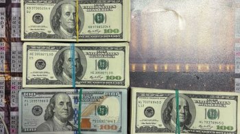 Мешканець Львівщини намагався вивезти за кордон понад 67 тис. доларів без декларації