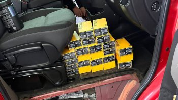 Контрабанда на 1,5 млн грн: у Шегинях в авто знайшли заховану техніку