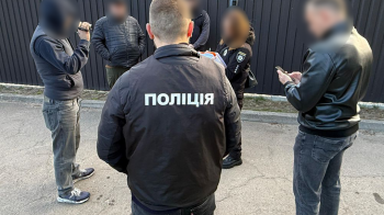 На Львівщині провели обшуки у справі щодо закупівлі деревини для ЗСУ зі збитками на 100 млн грн