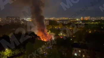 У центрі Москви знову палає (відео)