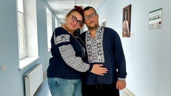 Дружина віддала частину своєї печінки, аби врятувати життя чоловіка у Львові