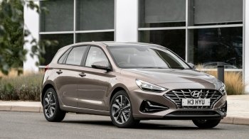 Кому війна, а кому авто: Яворівська лікарня придбає новенький автомобіль за 760 тис. грн