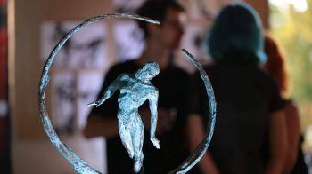 Фонд Козицького влаштував у Львові благодійний ART GARAGE задля допомоги захисникам України (ВІДЕО)