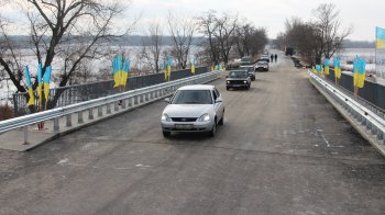 Відновлений міст у Сіверську у 2016 році, фото «Радіо Свобода»