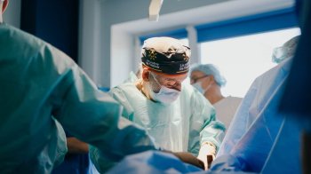 Французькі хірурги безкоштовно оперували цивільних та військових у Львові
