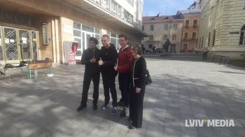 До Львова з візитом завітав колишній міністр оборони Канади