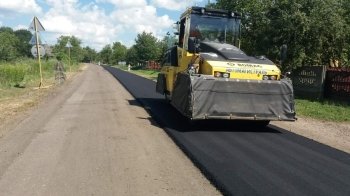 На Львівщині завершили ремонт прикордонної дороги Мостиська - Краковець