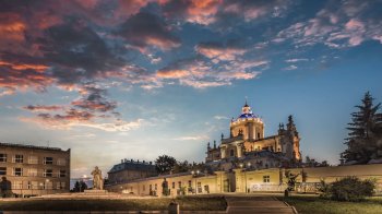 Розклад богослужінь у головних храмах Львова на Різдво 