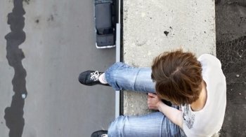 Львівські поліцейські врятували жінку, яка хотіла себе зарізати