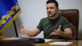 Президент позбавив звання двох українських генералів