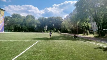 Одна з найбільших шкіл Львова отримала нове футбольне поле та бігові доріжки 
