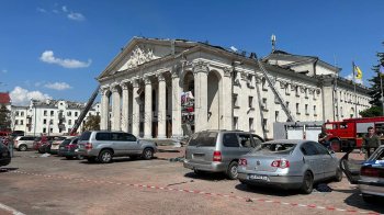 У Чернігові завершили пошуково-рятувальну операцію: кількість постраждалих зросла, поранено 15 дітей (відео)