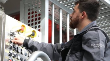 На Львівщині збільшили потужності паперової фабрики: додаткову роботу отримали 200 людей