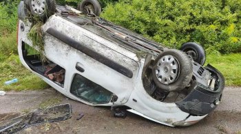 Біля Дрогобича перекинувся Renault і постраждали четверо пасажирів
