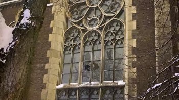 Атака дрона у Львові: пошкоджено вітражі церкви та вибито вікна