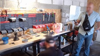 У Запоріжжі викрили підпільну зброярню для криміналітету