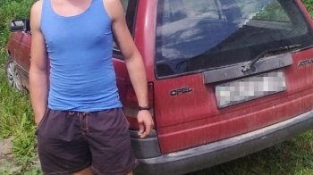 У Ходорові зловмисник викрав чужий автомобіль: поліцейські вже повернули його власнику