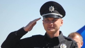 Що відомо про очільника патрульної поліції Львівщини, який подарував перепустку на площу Ринок своїй дівчині