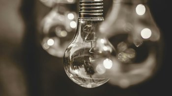 На Львівщині 3 грудня діятимуть графіки відключень світла