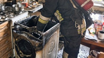 У Львові через пральну машину сталася пожежа: загинули троє котів