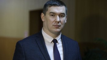 Щоб не сидіти в тюрмі — поїхав на фронт: мер-шахрай одного з російських міст заявив, що воює в Україні