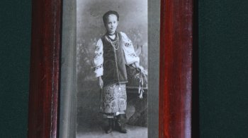 У Львові презентували реконструкцію вишитої сорочки доньки Михайла Грушевського (фото)