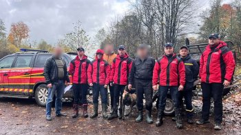 Рятувальники усю ніч шукали чоловіка, який заблукав у лісі на Дрогобиччині