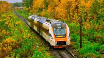 Додаткові поїзди Укрзалізниці Львів — Ворохта — Коломия жовтень