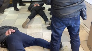 На Житомирщині викрили групу рекетирів на чолі з кримінальним авторитетом