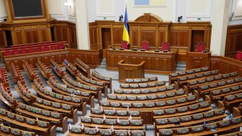 Верховна Рада перевірить нардепів, які виїхали з України