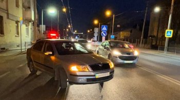 У Львові водійка Skoda збила 75-річну пішохідку
