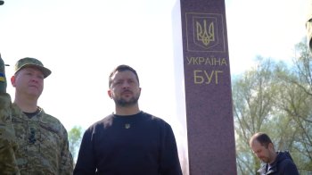 Зеленський прибув на кордон із Білоруссю на Волині (відео)