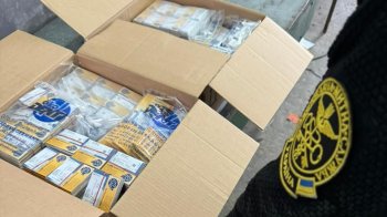 У Шегинях митники зупинили партію стоматологічного обладнання на 5 млн грн