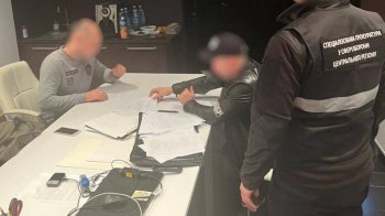 ДБР повідомило про підозру офіцерові, який подарував гранати помічнику Залужного