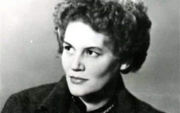 Тавро “дочки ворога народу” та 16 років мовчання: Ліна Костенко святкує 96-річчя