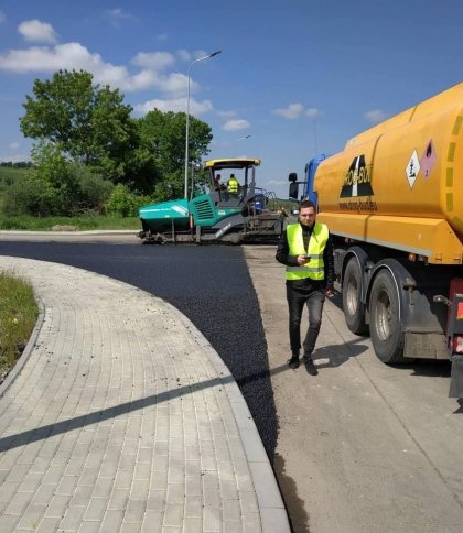 На Львівщині ремонтують дорогу Нижанковичі — Самбір — Дрогобич — Стрий: що встигли зробити